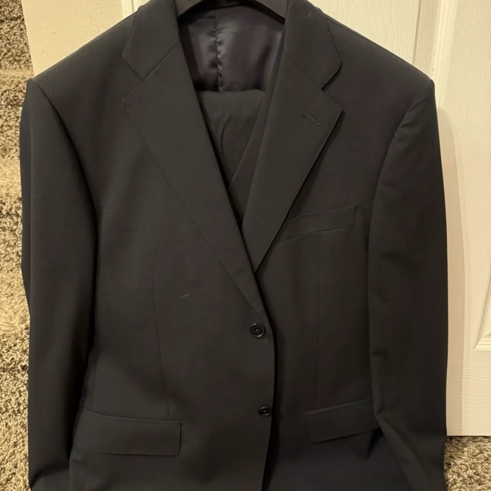 Luigi Bianchi Mantova Midnight navy Suit 3 piece suit.